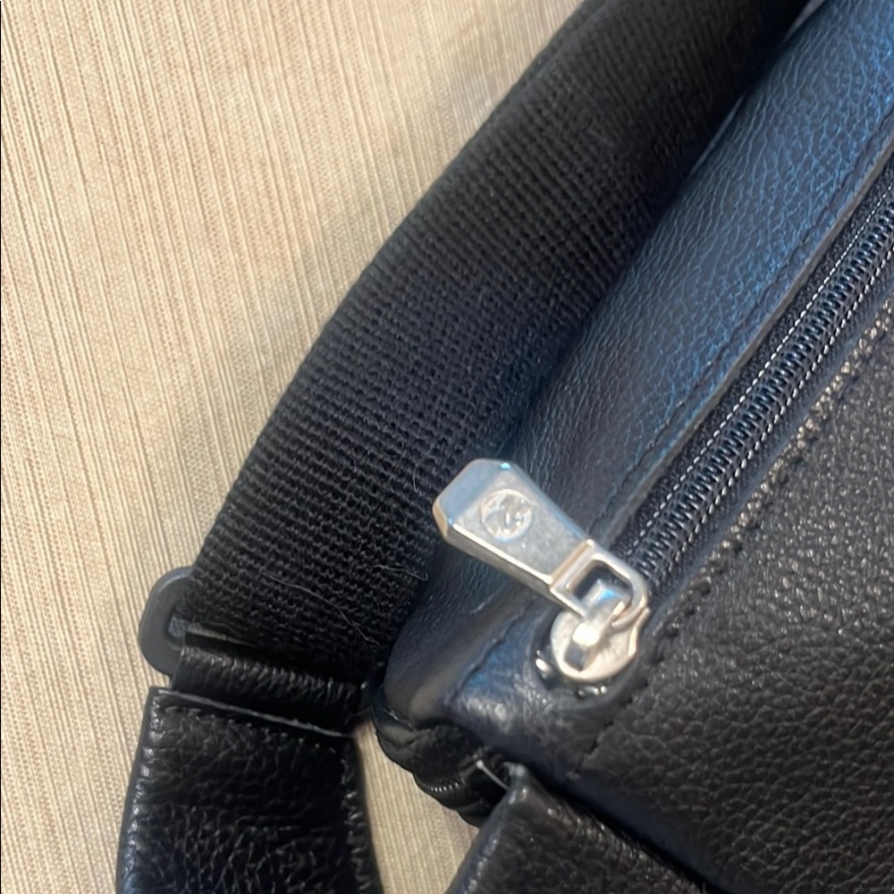Longchamp Black Travel Bag - Picture 3 of 12